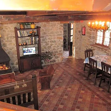 Hotel El Conventu Del Asturcon